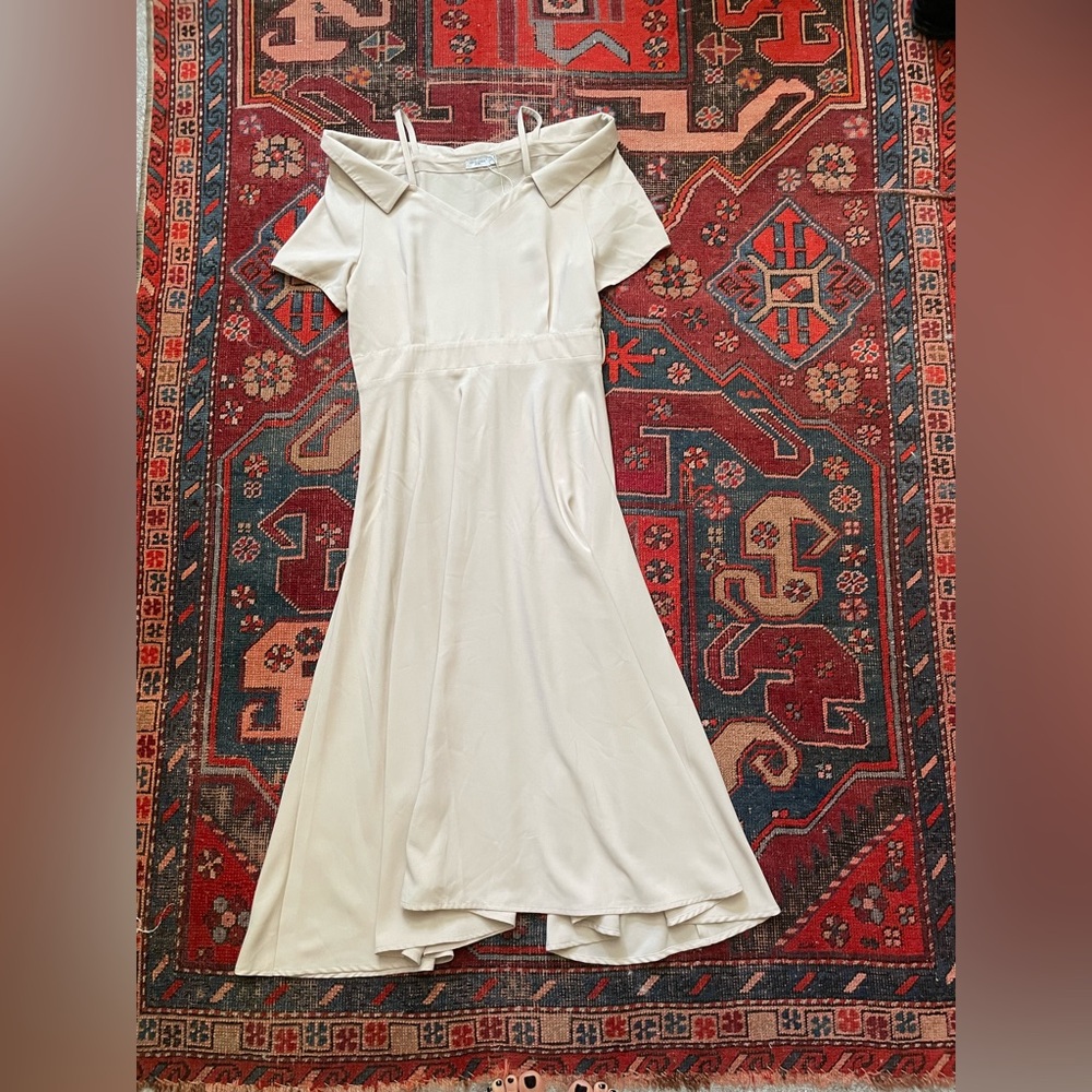 Petite Studio New York. Cream dress.
